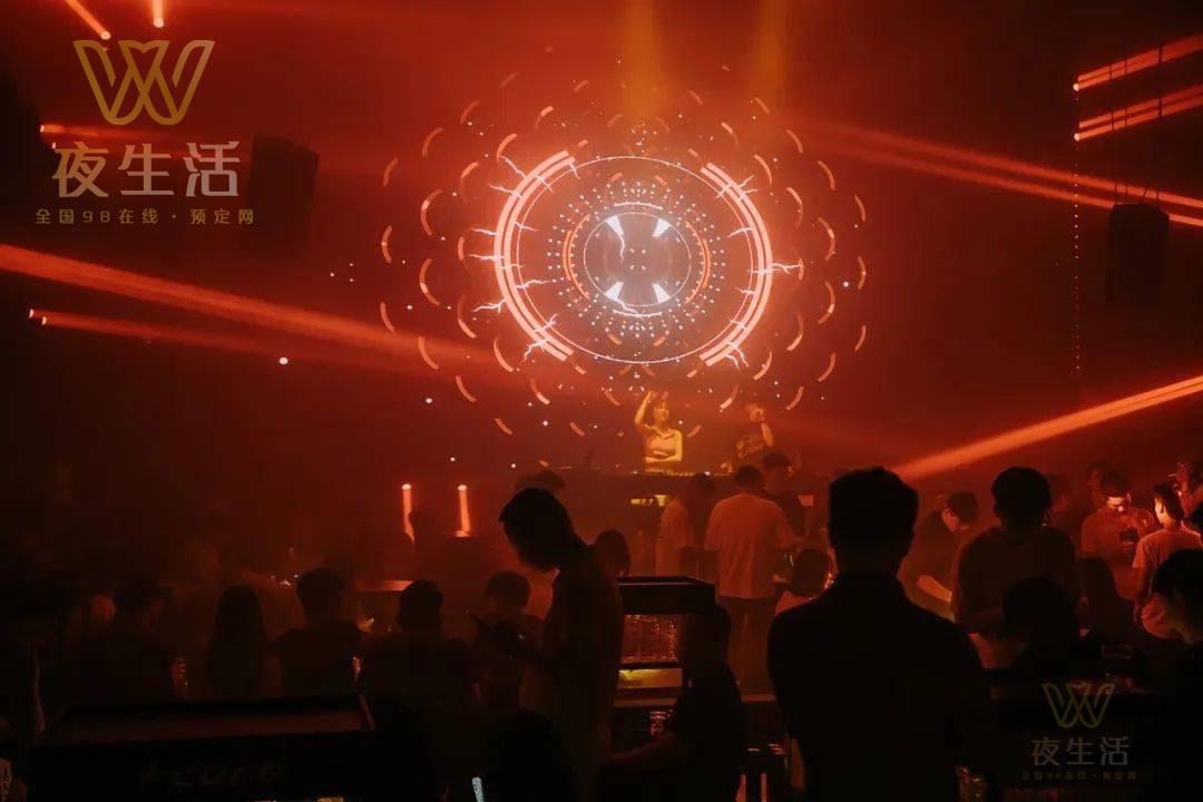 Code2.0密码跳舞俱乐部下半场 DJ、rapper助阵
